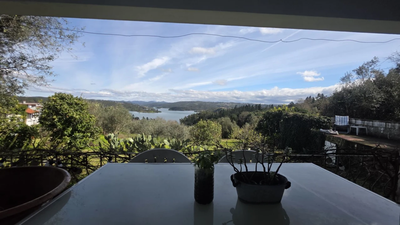 Moradia T3 para Venda em Serra e Junceira Foto 10