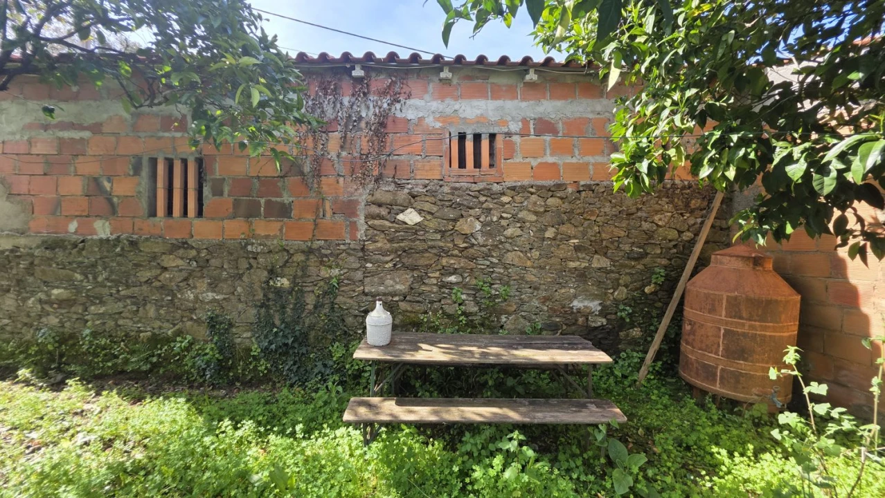 Moradia T3 para Venda em Serra e Junceira Foto 19