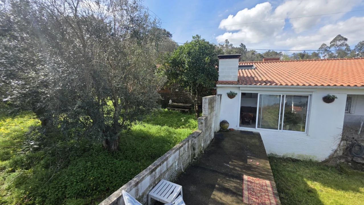 Moradia T3 para Venda em Serra e Junceira Foto 7