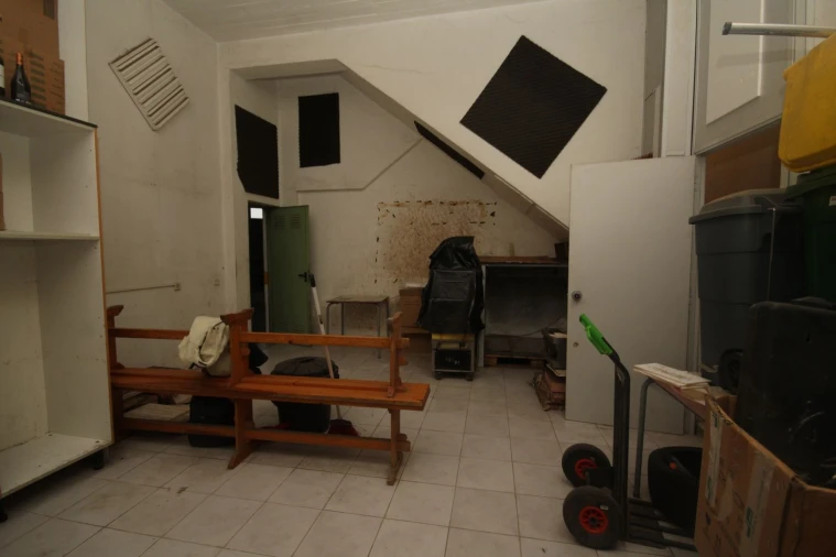 Loja para Venda em Rio de Mouro Foto 3