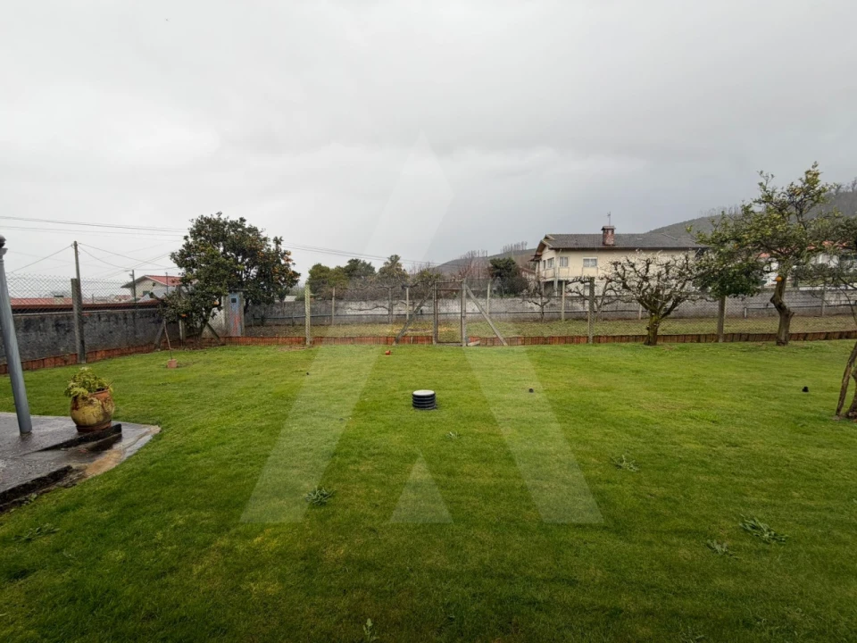 Moradia T3 para Venda em Branca Foto 14