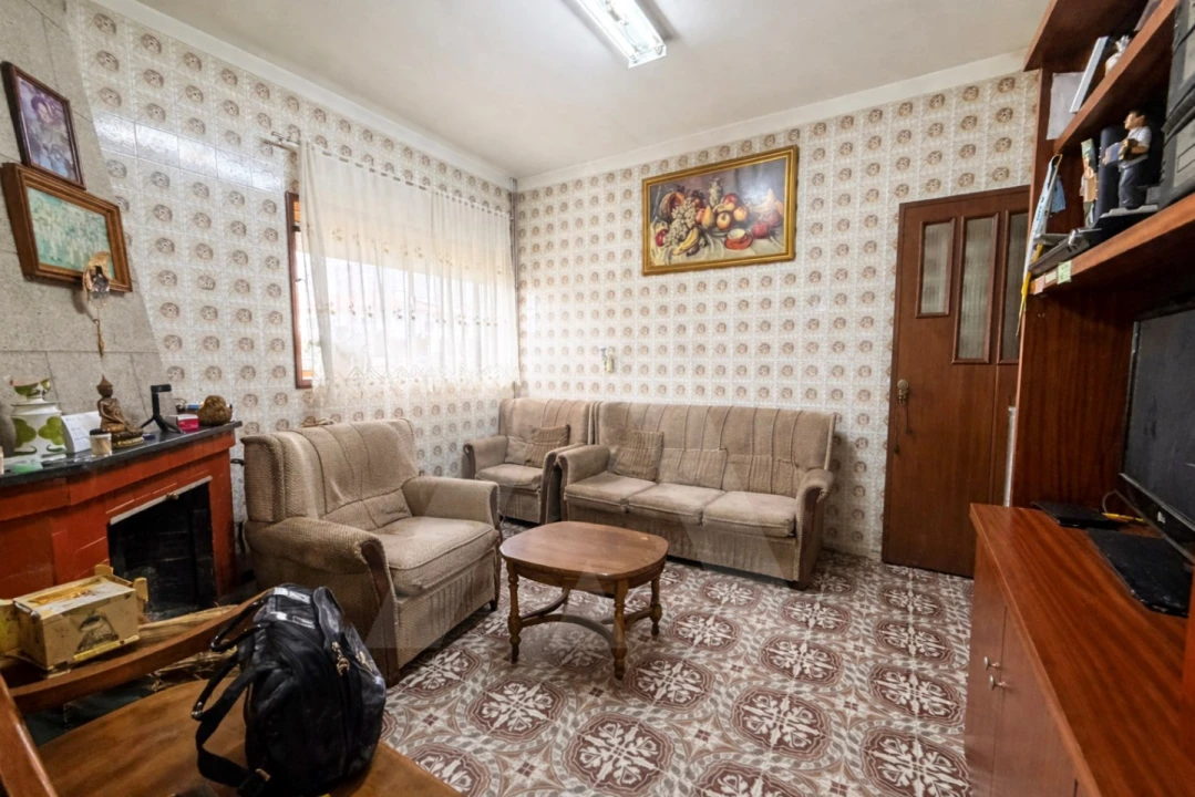 Moradia T3 para Venda em Branca Foto 2