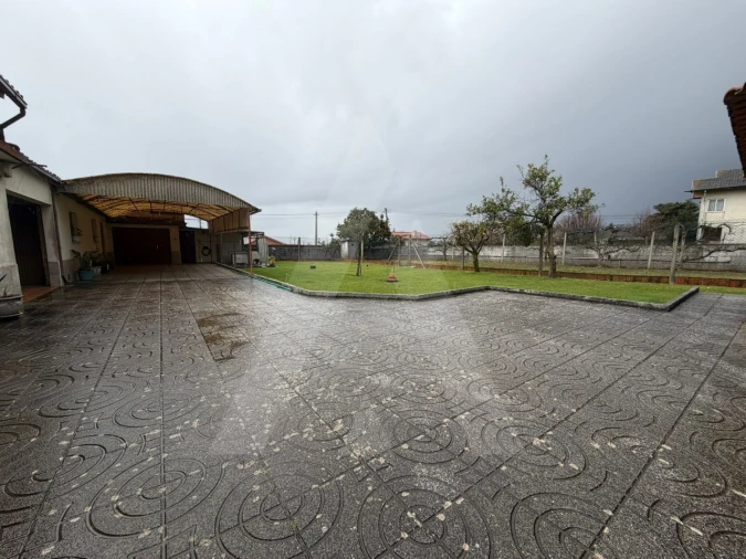 Moradia T3 para Venda em Branca Foto 16