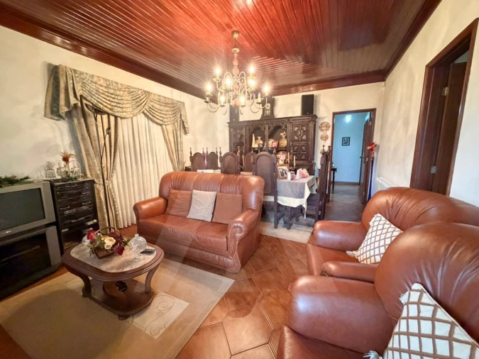 Moradia T3 para Venda em Branca Foto 6