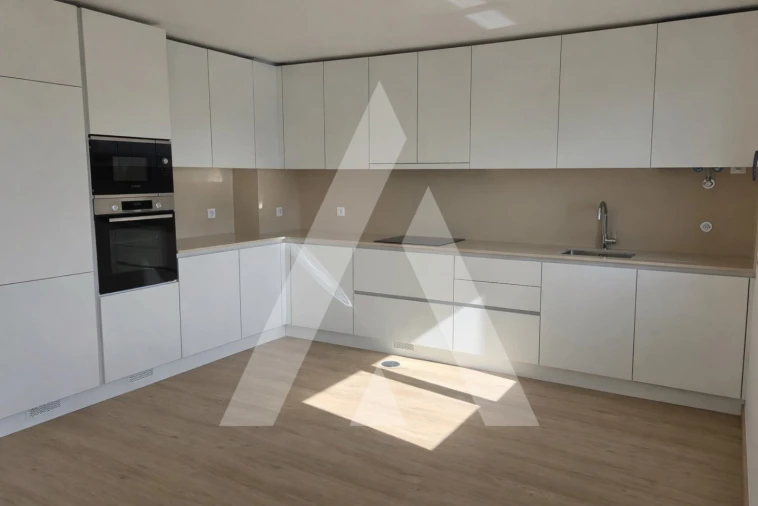 Apartamento T3 para Venda em Condeixa-A-Velha e Condeixa-A-Nova Foto 4