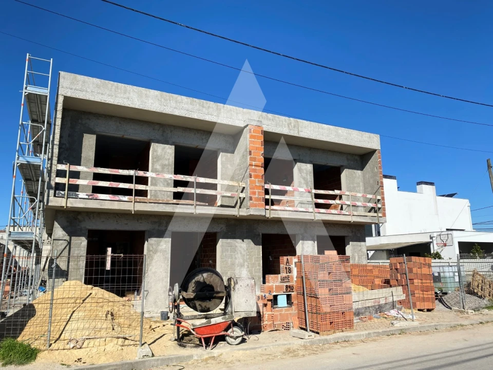 Moradia T4 para Venda em Fernao Ferro Foto 5