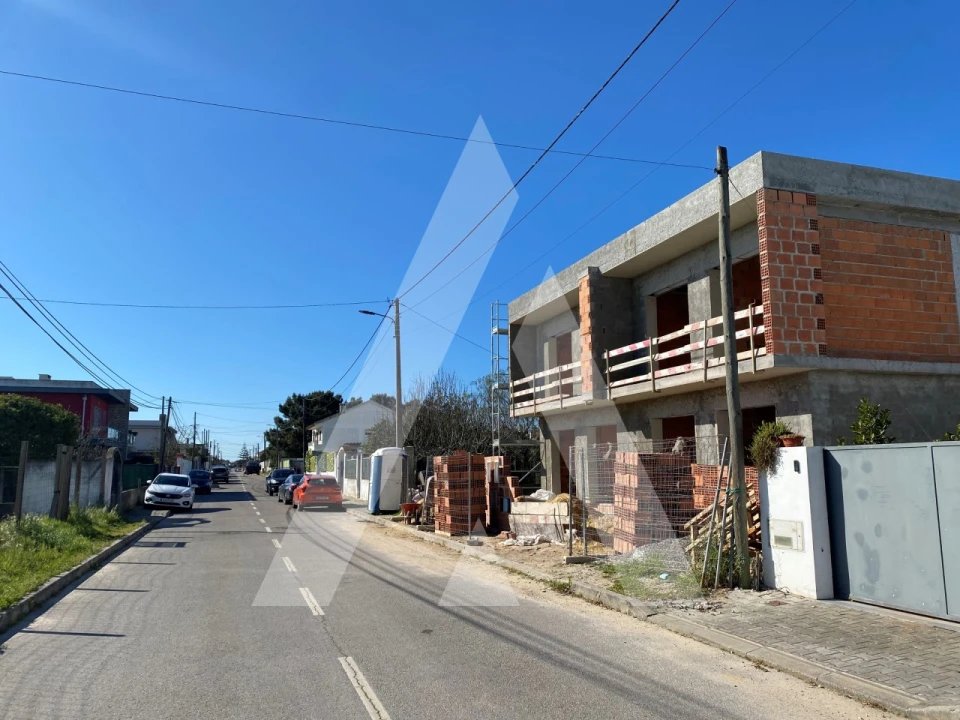 Moradia T4 para Venda em Fernao Ferro Foto 7