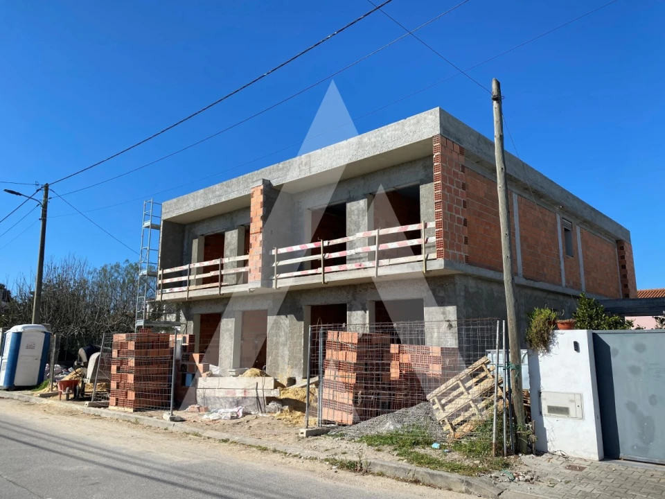 Moradia T4 para Venda em Fernao Ferro Foto 2