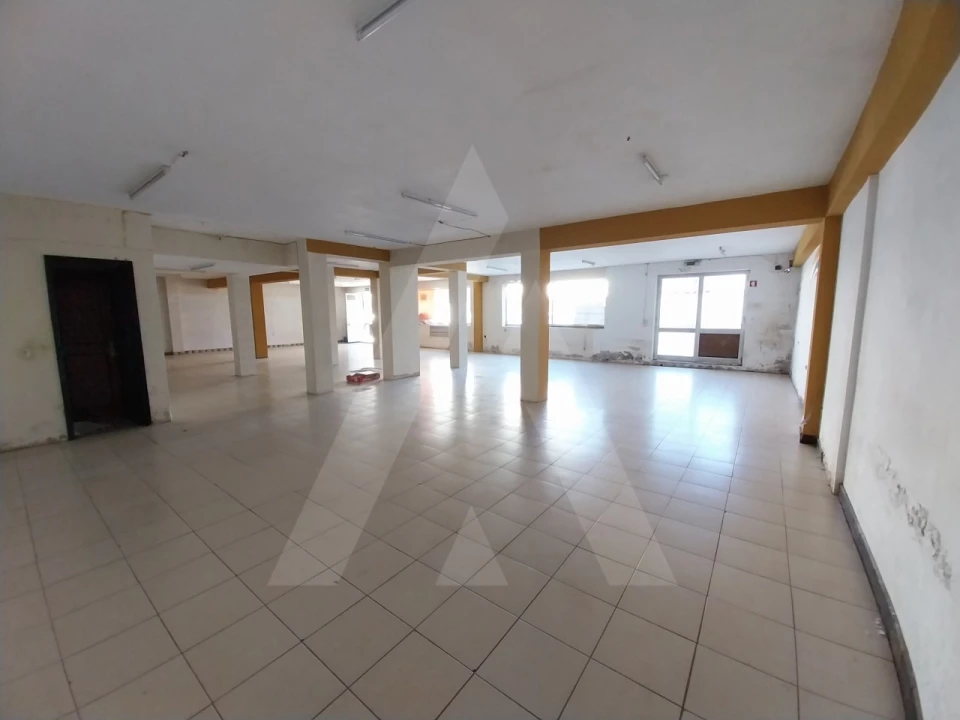 Loja para Arrendamento em Albergaria-A-Velha e Valmaior Foto 5