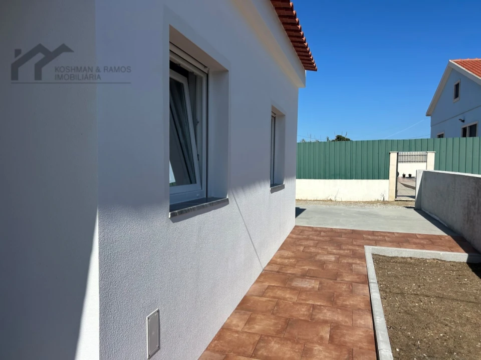 Moradia T2 para Venda em Silveira Foto 6