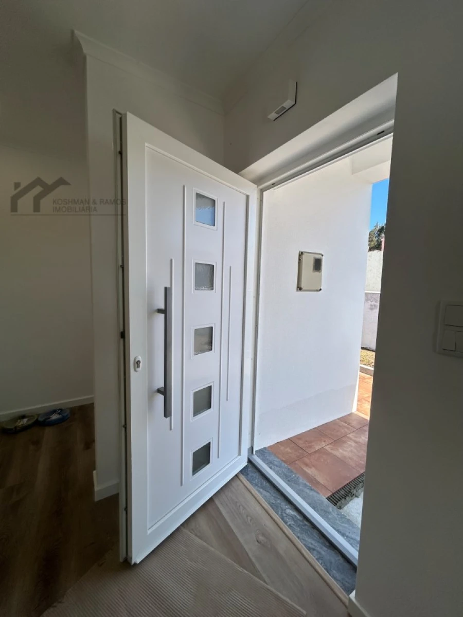 Moradia T2 para Venda em Silveira Foto 11