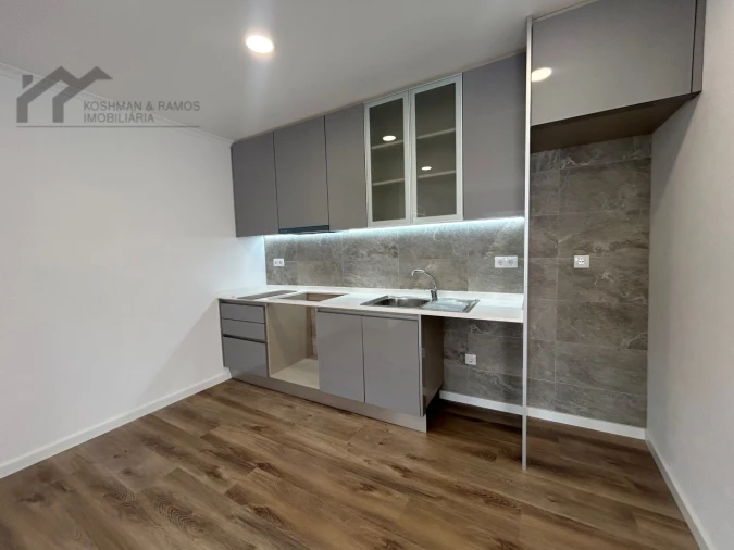 Moradia T2 para Venda em Silveira Foto 7