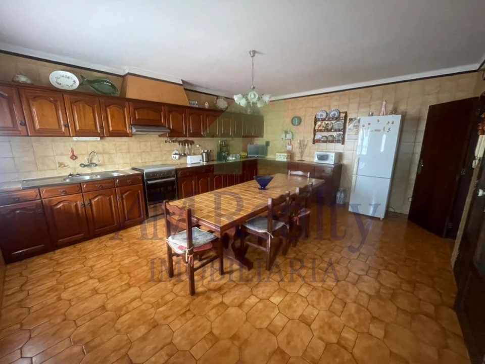 Moradia T3 para Venda em Peniche Foto 13