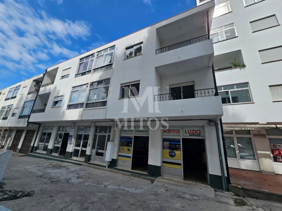 Apartamento T1 para Arrendamento em Darque Foto 1