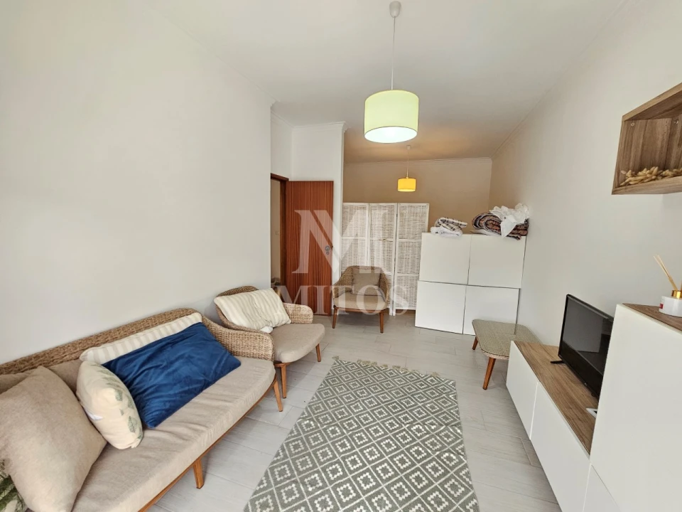 Apartamento T1 para Arrendamento em Darque Foto 3