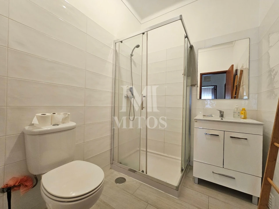 Apartamento T1 para Arrendamento em Darque Foto 9