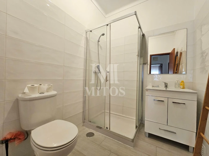 Apartamento T1 para Arrendamento em Darque Foto 9