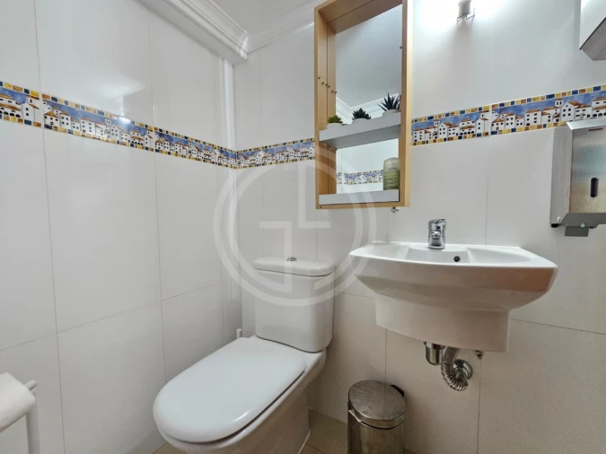 Escritório para Arrendamento em Quarteira Foto 15