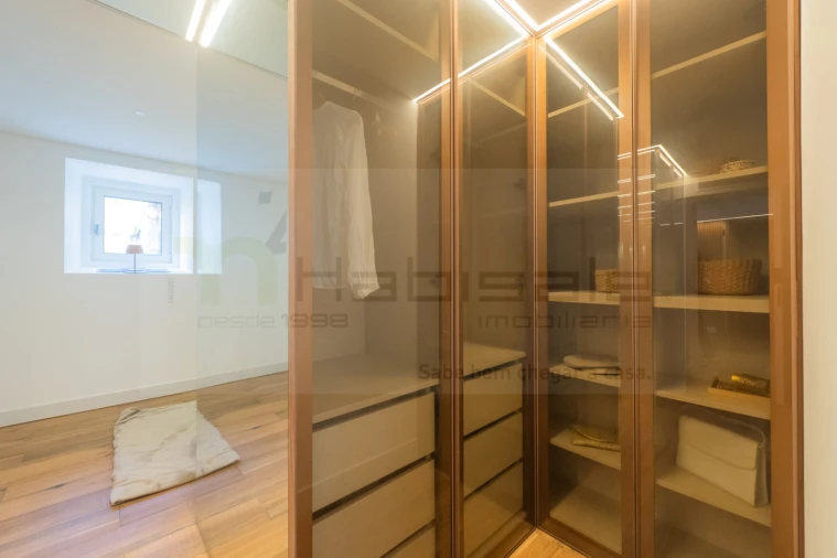 Apartamento T4 para Venda em Queluz e Belas Foto 8