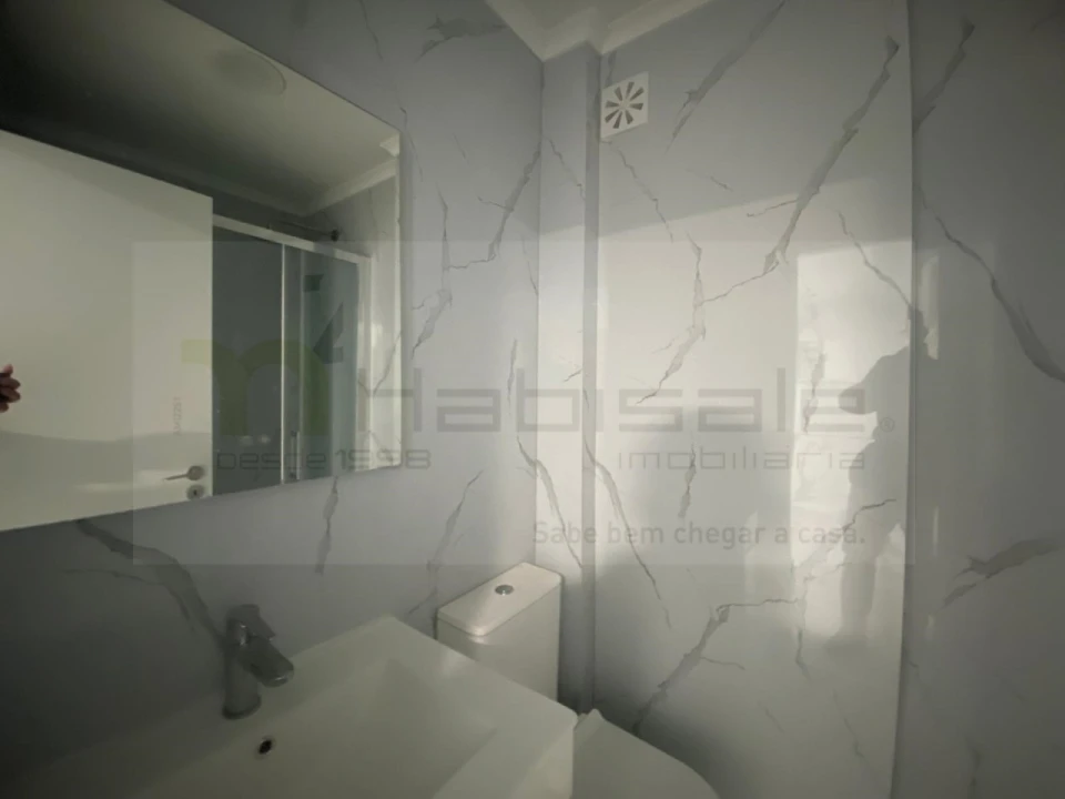 Apartamento T2 para Venda em Benfica Foto 10