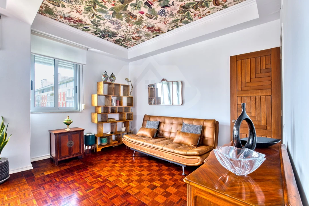 Apartamento T5 para Venda em Olivais Foto 4