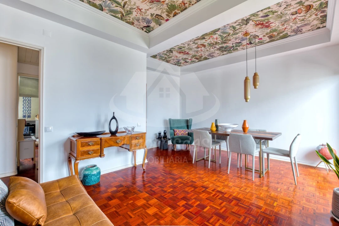 Apartamento T5 para Venda em Olivais Foto 6