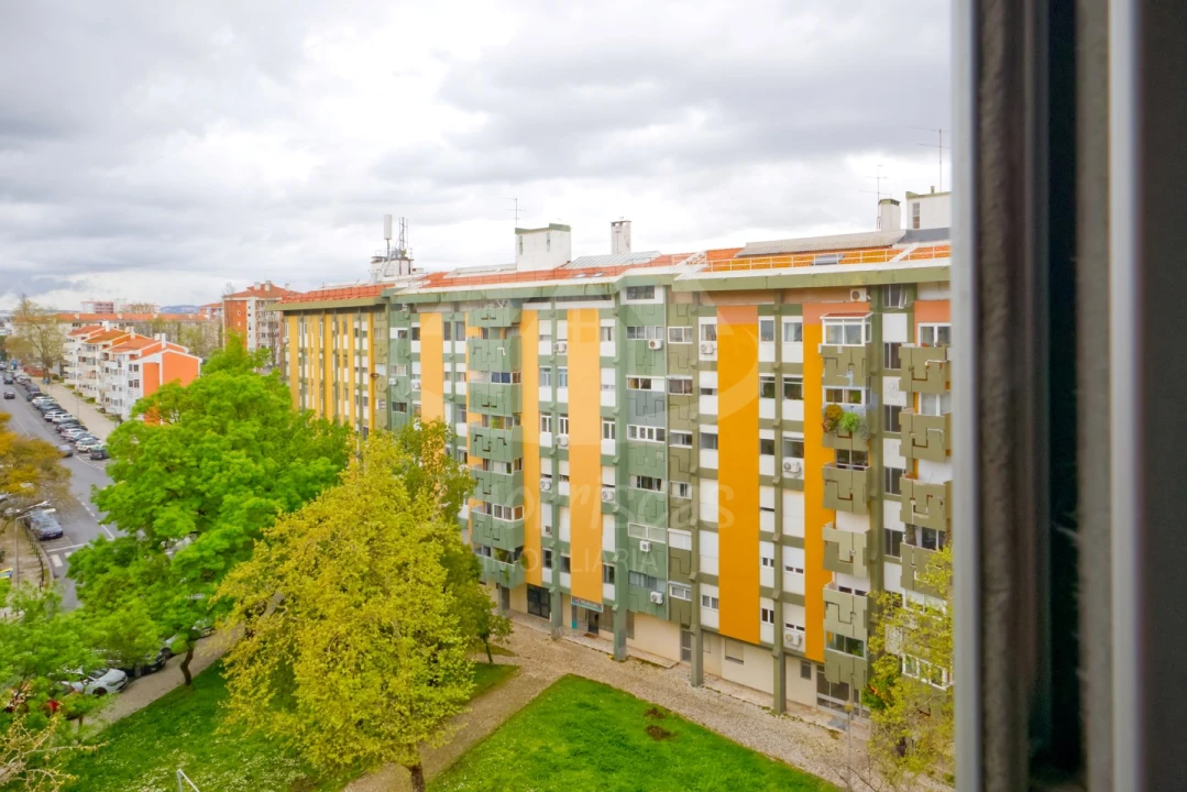 Apartamento T5 para Venda em Olivais Foto 59