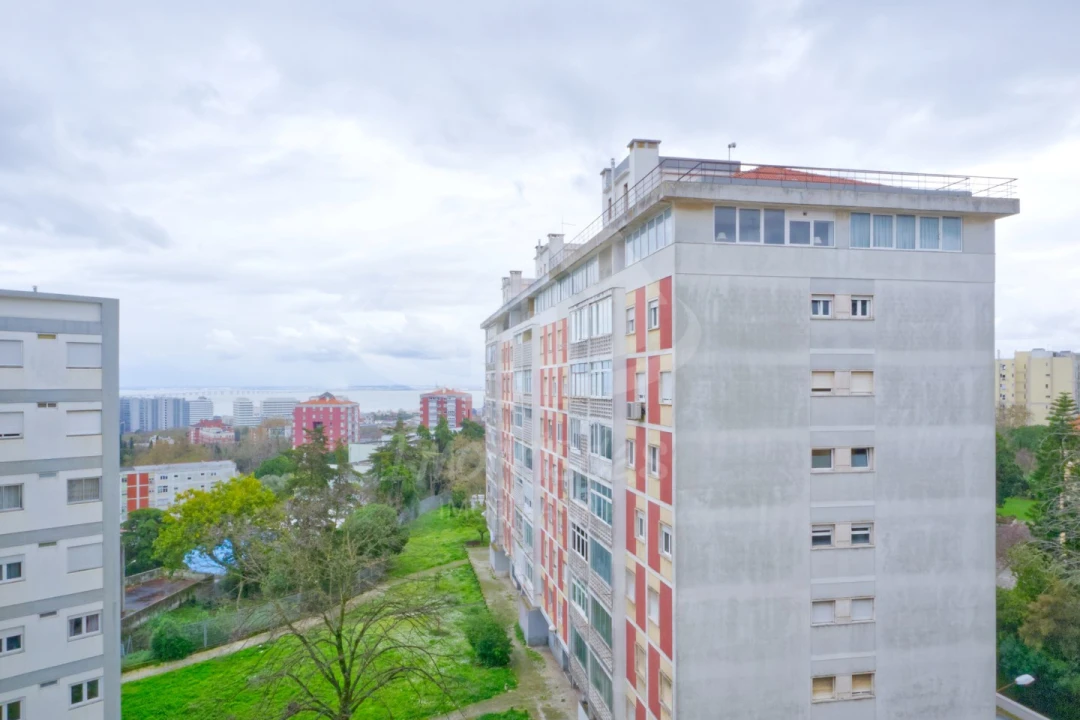 Apartamento T5 para Venda em Olivais Foto 62