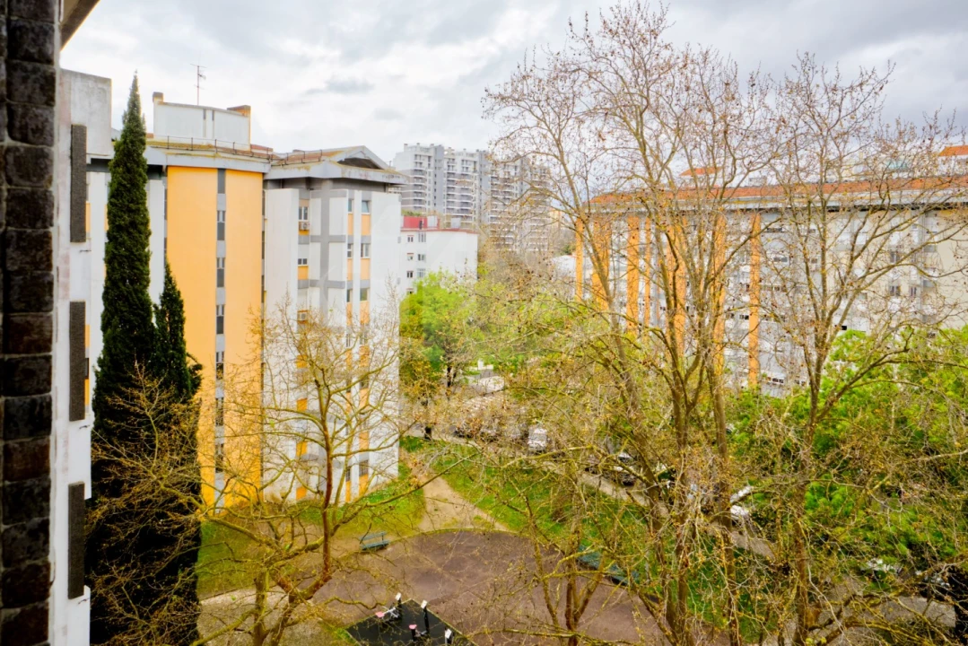 Apartamento T5 para Venda em Olivais Foto 64