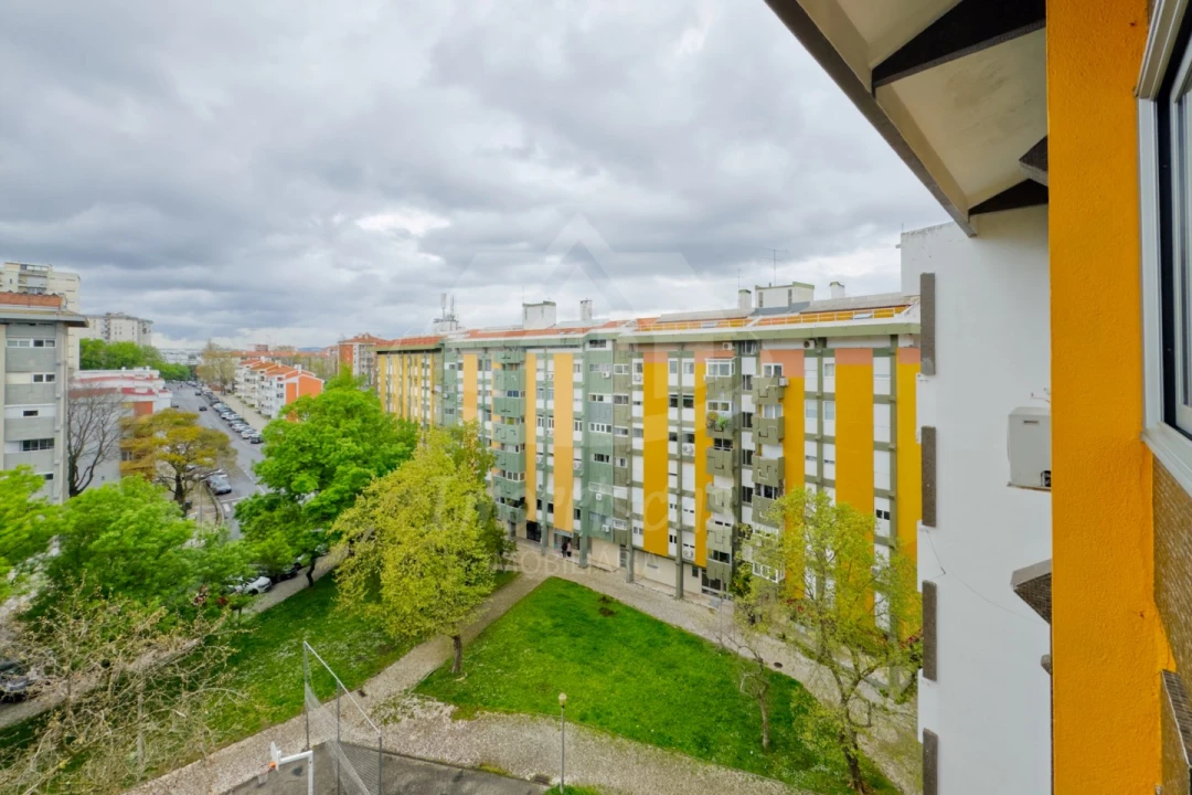 Apartamento T5 para Venda em Olivais Foto 68