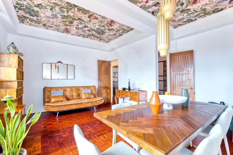 Apartamento T5 para Venda em Olivais Foto 1