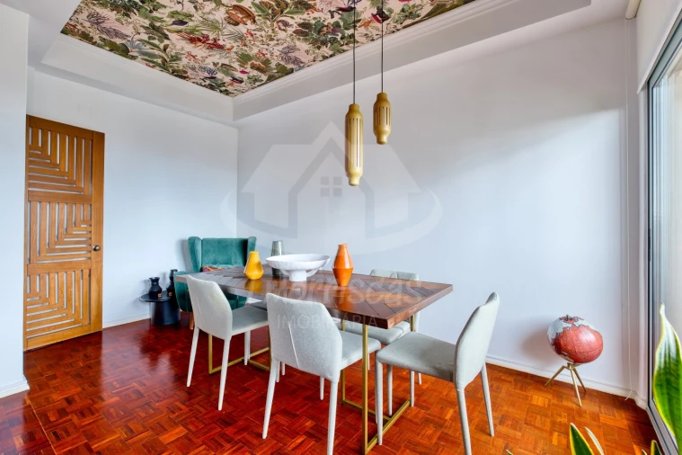 Apartamento T5 para Venda em Olivais Foto 3