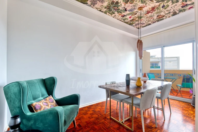 Apartamento T5 para Venda em Olivais Foto 5