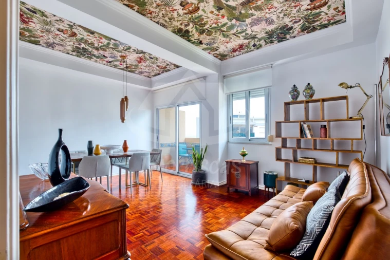 Apartamento T5 para Venda em Olivais Foto 8