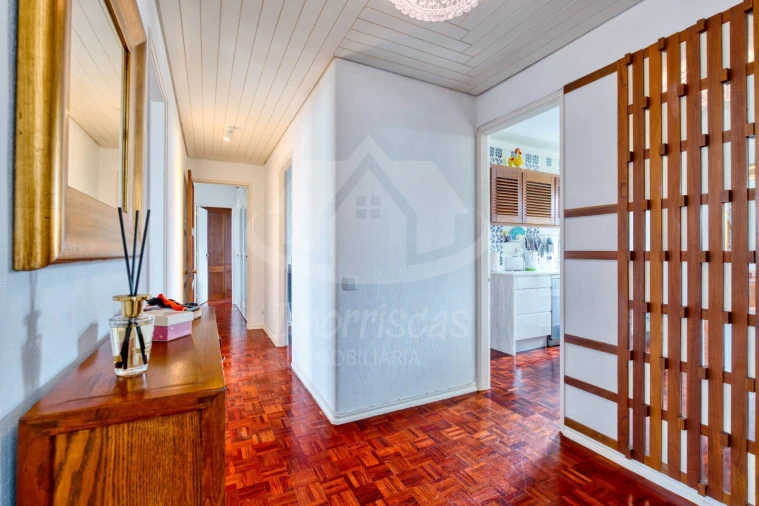 Apartamento T5 para Venda em Olivais Foto 14