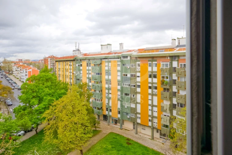 Apartamento T5 para Venda em Olivais Foto 59