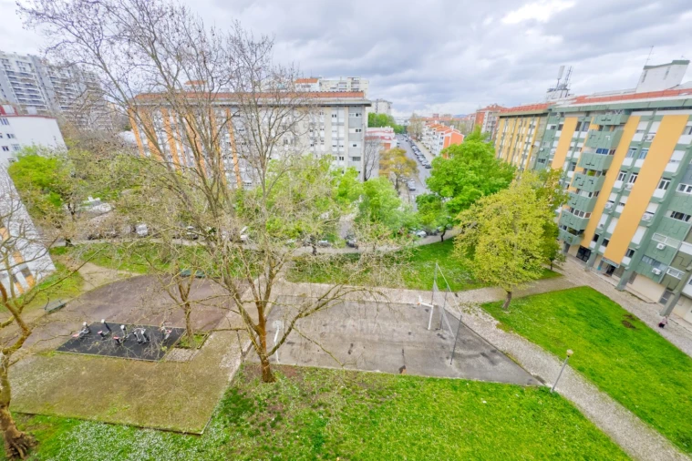 Apartamento T5 para Venda em Olivais Foto 69