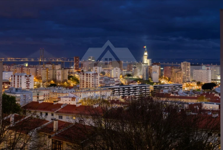 Apartamento T5 para Venda em Olivais Foto 71