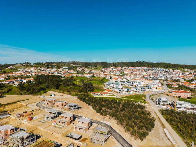 Terreno para Venda em Tornada e Salir do Porto Foto 12