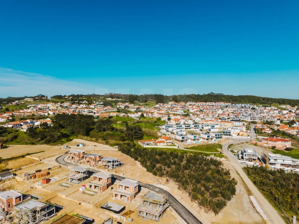 Terreno para Venda em Tornada e Salir do Porto Foto 12