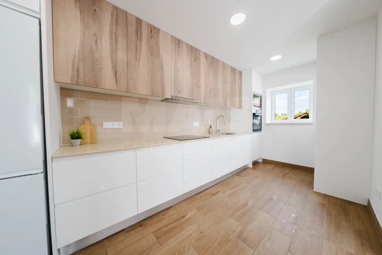 Moradia T2 para Venda em Alvorninha Foto 6