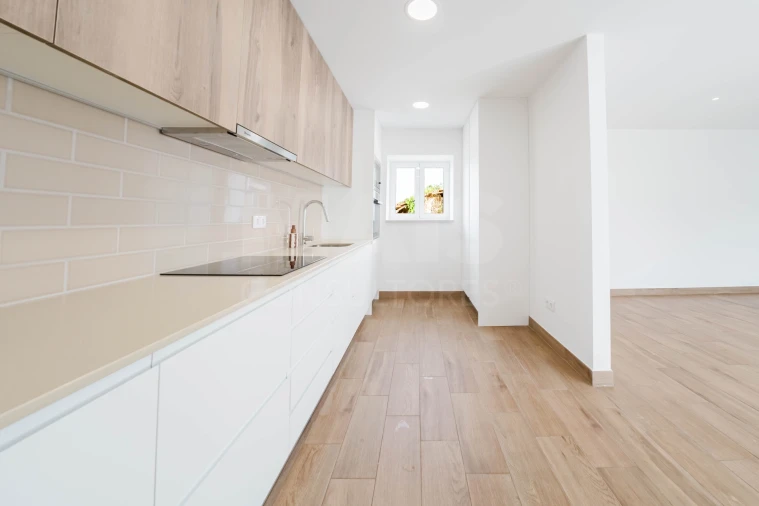 Moradia T2 para Venda em Alvorninha Foto 7