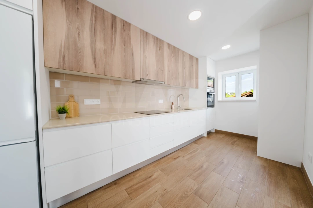 Moradia T2 para Venda em Alvorninha Foto 6