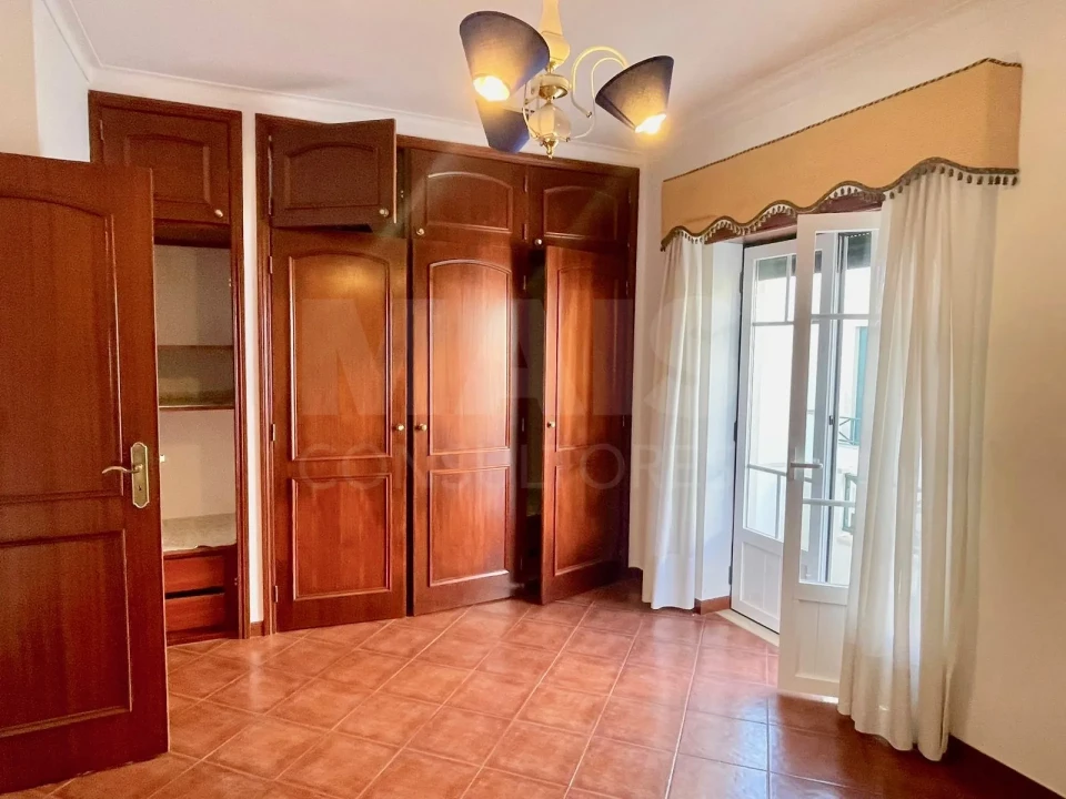 Moradia T4 para Venda em Atouguia da Baleia Foto 2