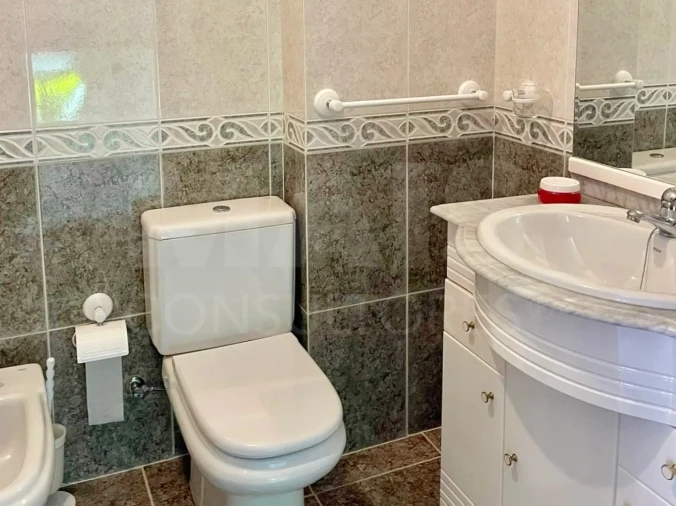 Moradia T4 para Venda em Atouguia da Baleia Foto 3