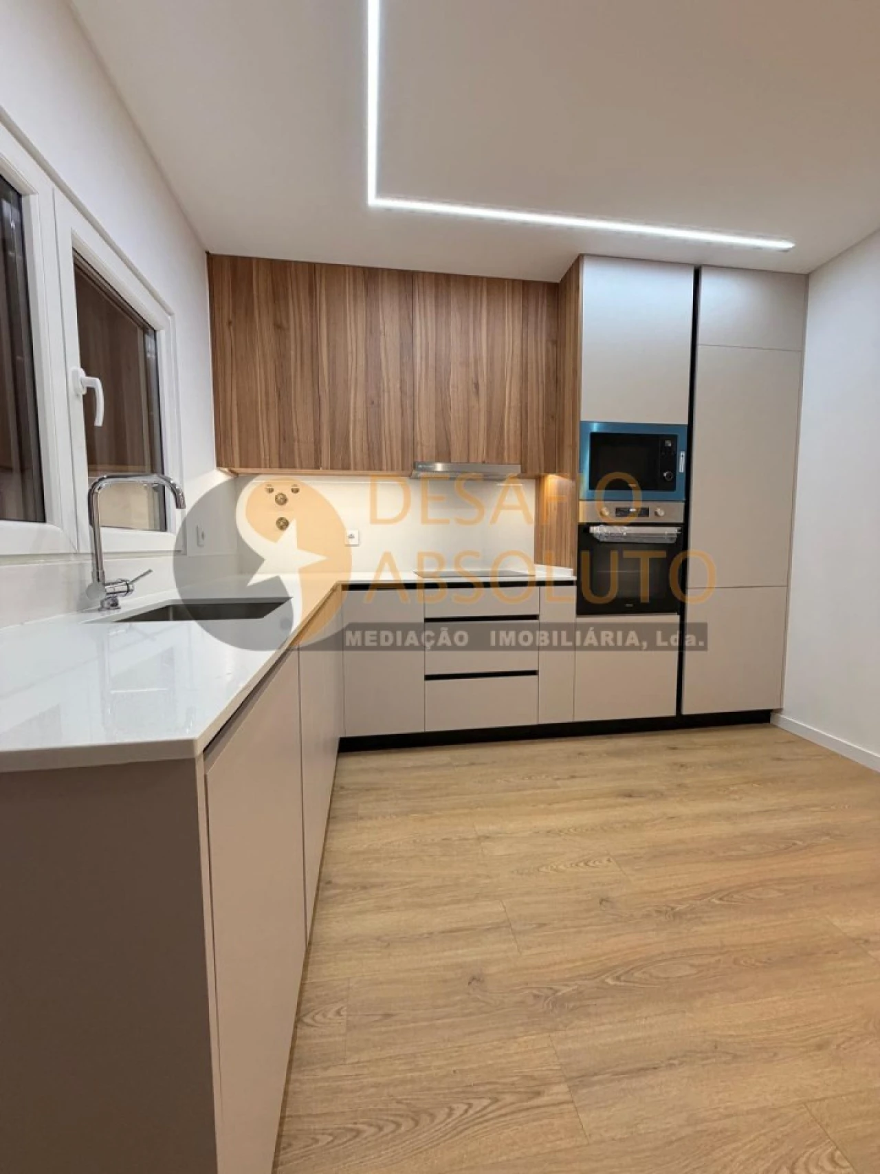 Moradia T3 para Venda em Quinta do Conde Foto 8