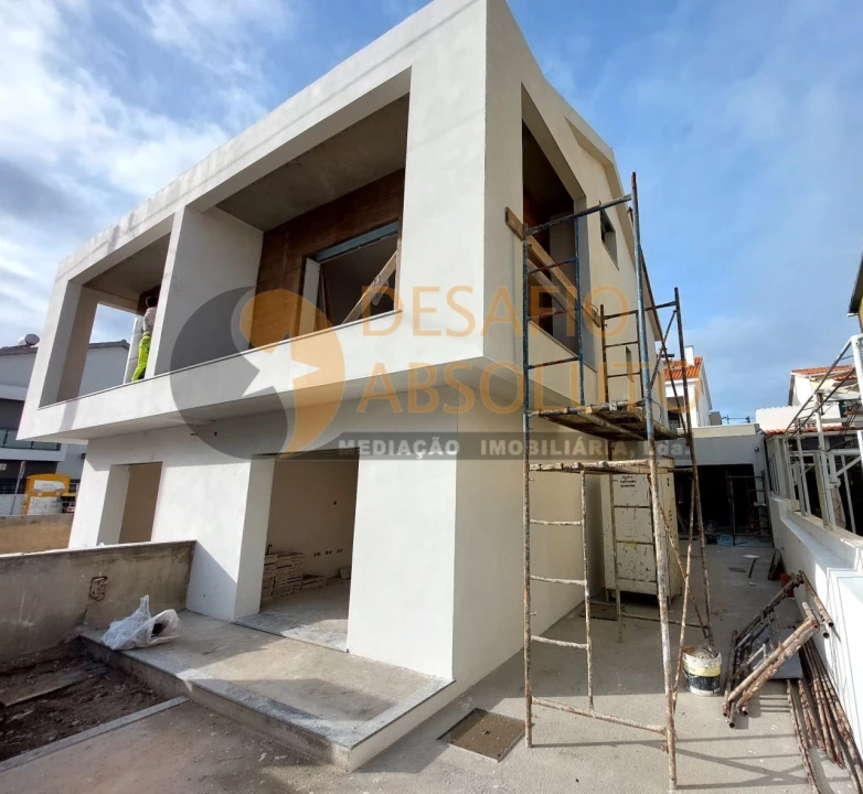 Moradia T3 para Venda em Quinta do Conde Foto 36