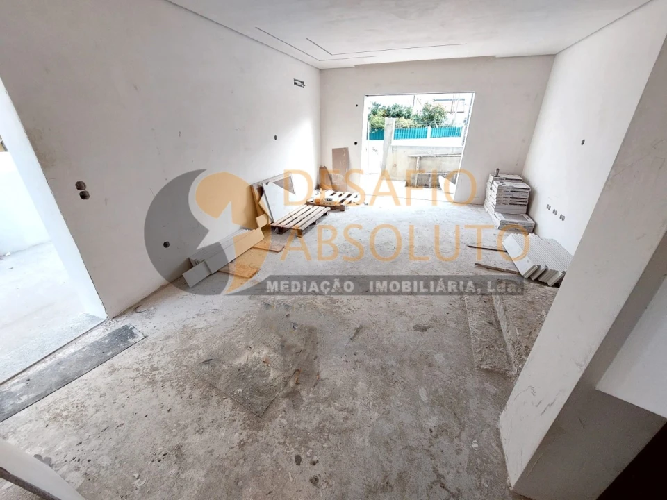 Moradia T3 para Venda em Quinta do Conde Foto 38