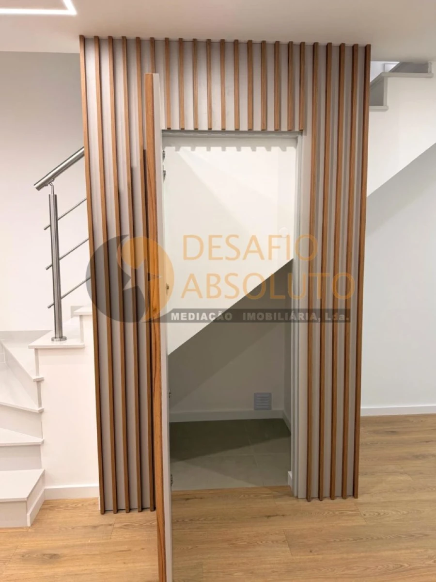 Moradia T3 para Venda em Quinta do Conde Foto 5