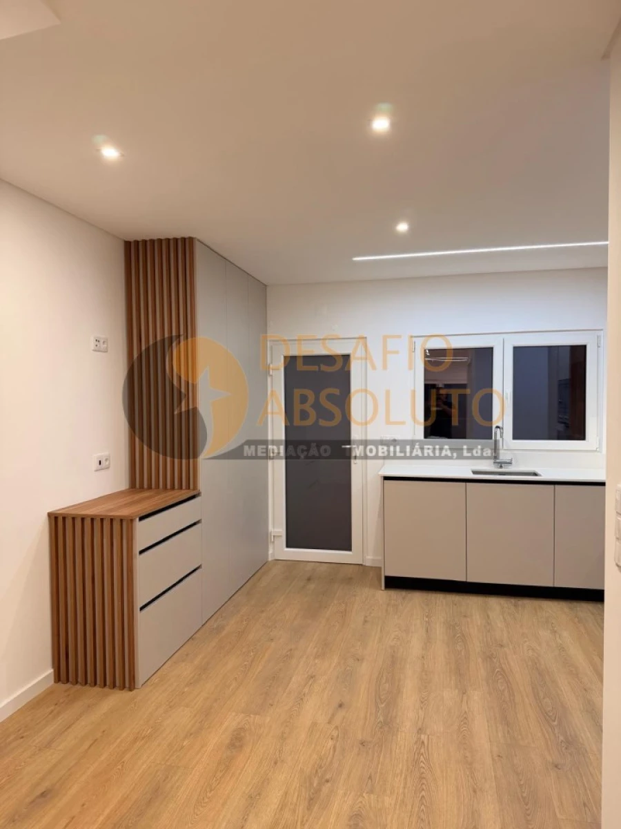 Moradia T3 para Venda em Quinta do Conde Foto 11